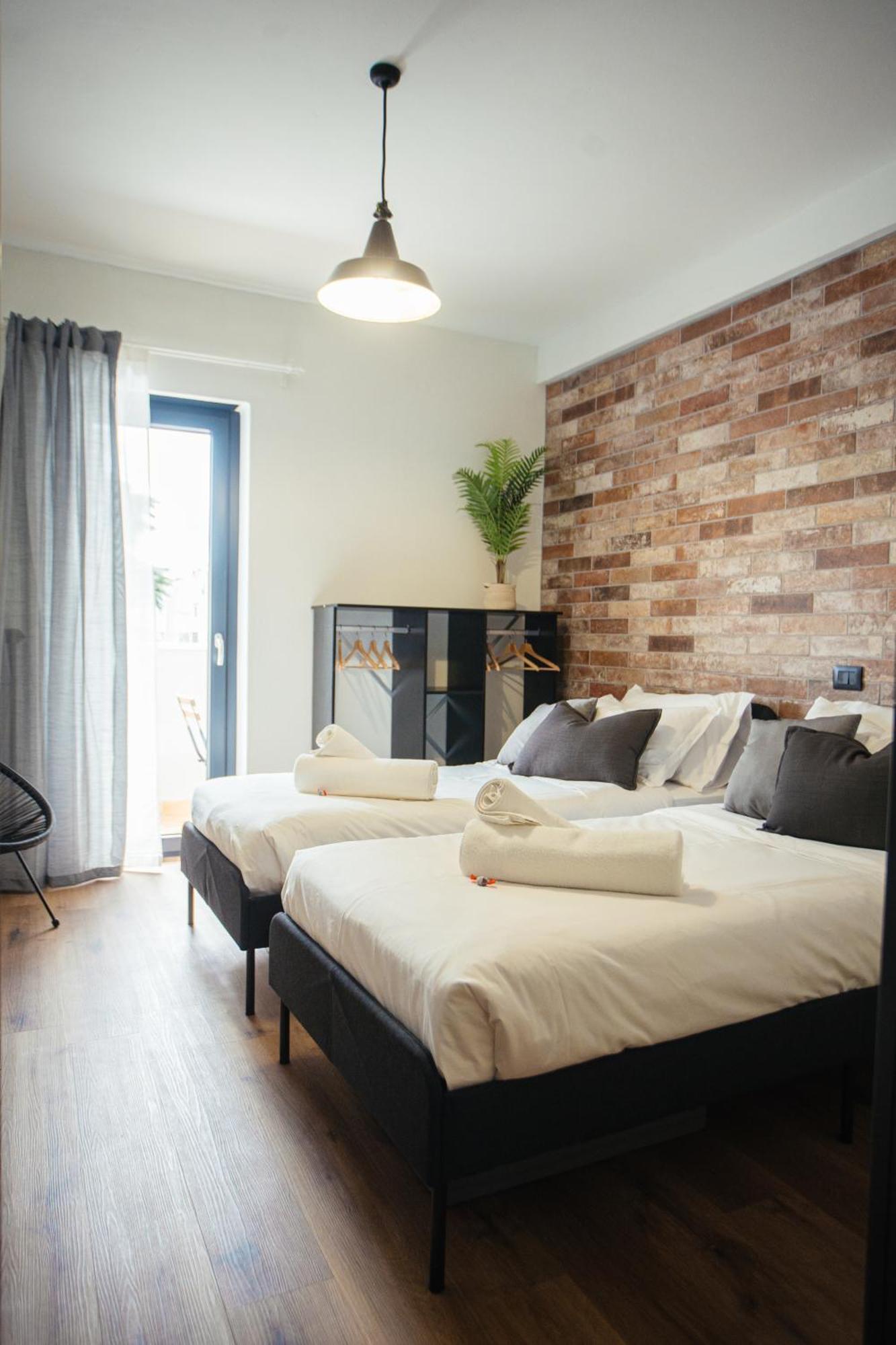 The Brick 194, 7 Posti Letto, Parcheggio E Posto Bici Apartment Udine Luaran gambar